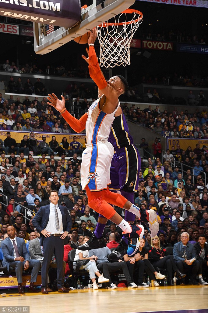 他在鹈鹕短 他在鹈鹕短