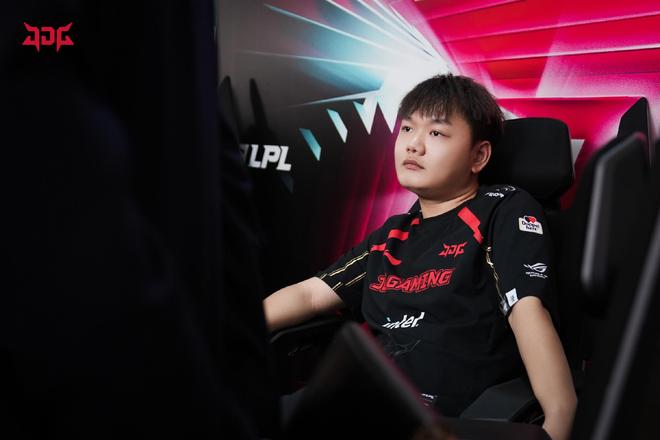 速将他签下 速将他签下